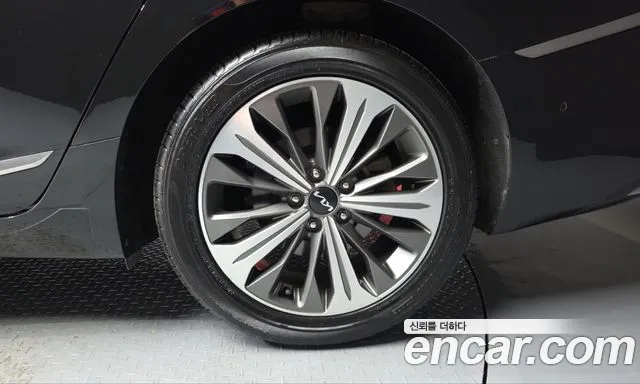 Kia K8 Hybrid — Фото автомобиля 6