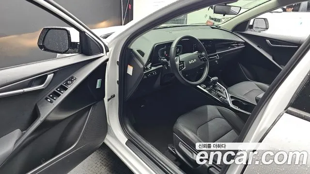Kia Niro The All New Niro Trendy — Фото автомобиля 10