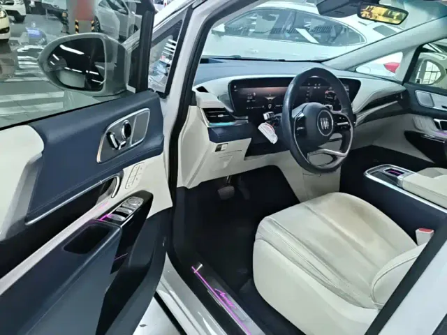 Buick Century 2023 2.0T 6-Seat World Edition — Фото автомобиля 15