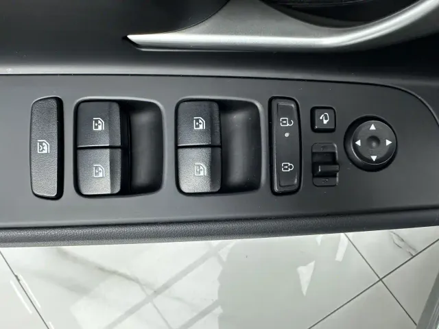 Hyundai Elantra — Фото автомобиля 15
