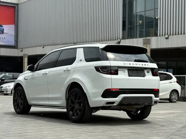 Land Rover Discovery Sport — Фото автомобиля 7