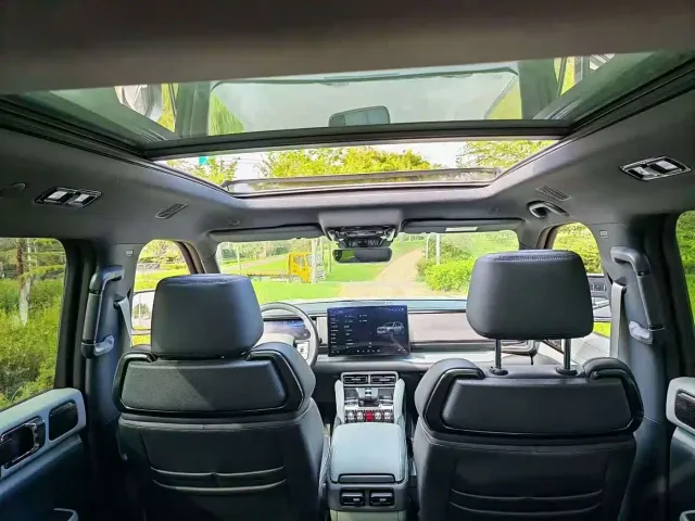 BYD FangChengBao Leopard 5 — Фото автомобиля 5