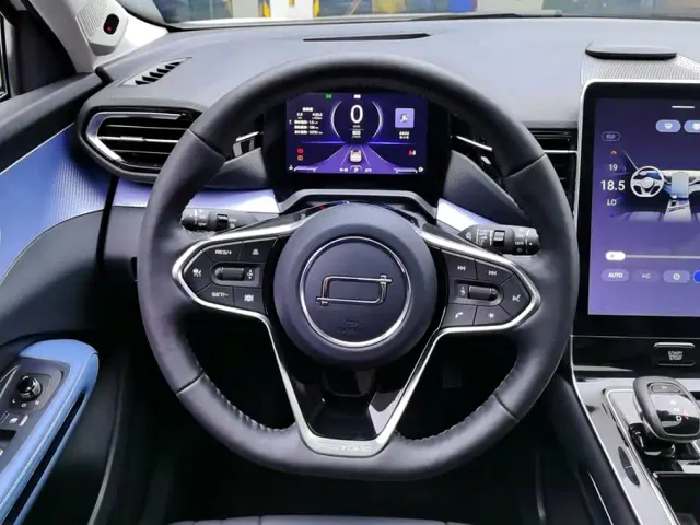 Bestune T90 — Фото автомобиля 15