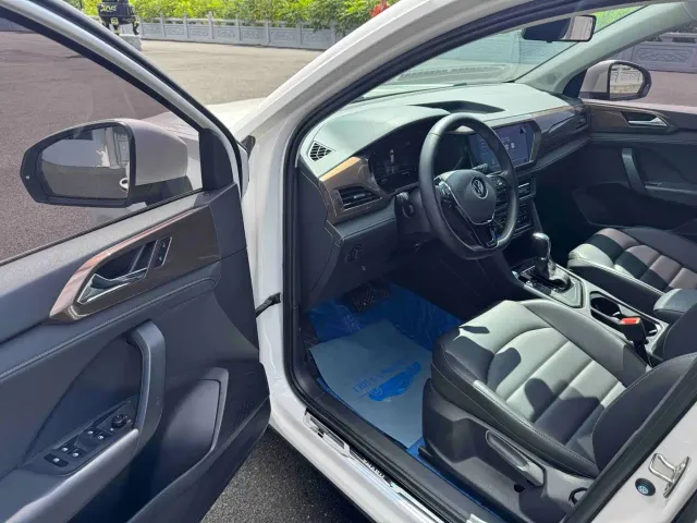 Volkswagen Tharu — Фото автомобиля 7