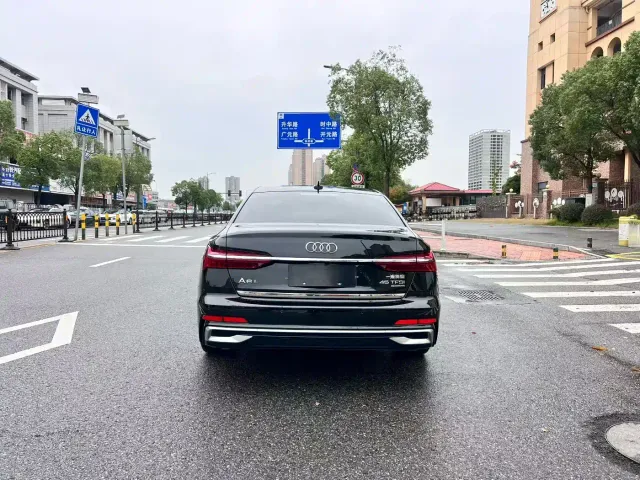 Audi A6L — Фото автомобиля 8