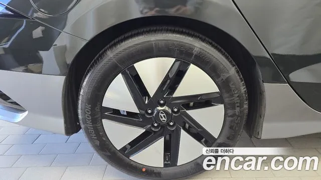 Hyundai Ioniq 6 — Фото автомобиля 5