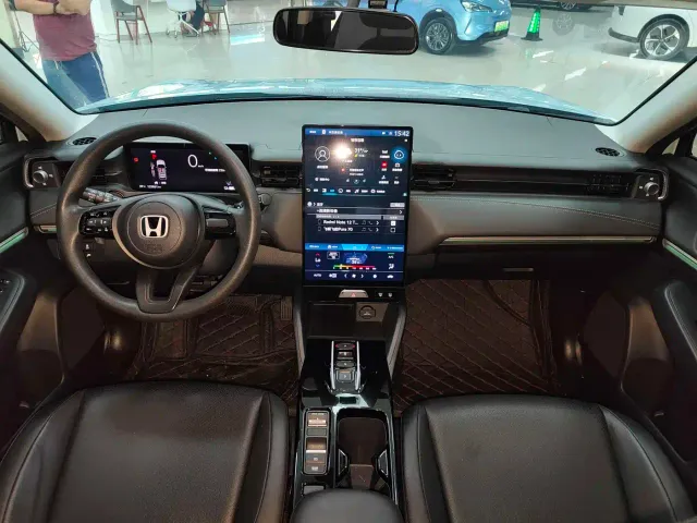 Honda e:NP1 — Фото автомобиля 12