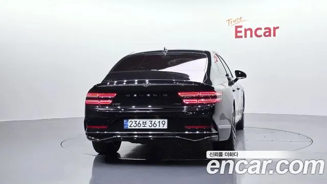 Genesis G80 Бензин 2.5 турбо AWD — Фото автомобиля 2