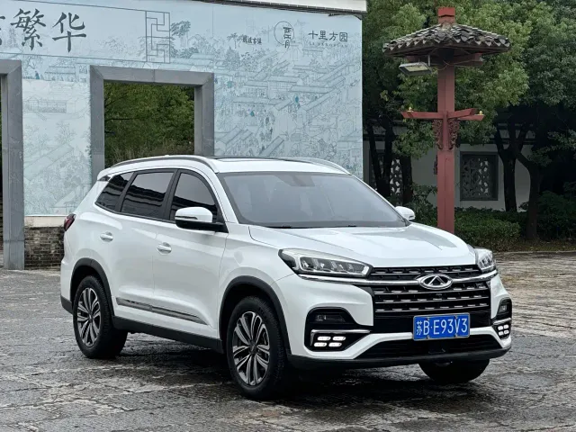 Chery Tiggo 8 — Фото автомобиля 3