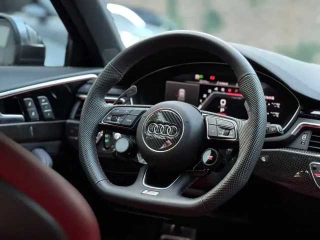 Audi S4 — Фото автомобиля 16