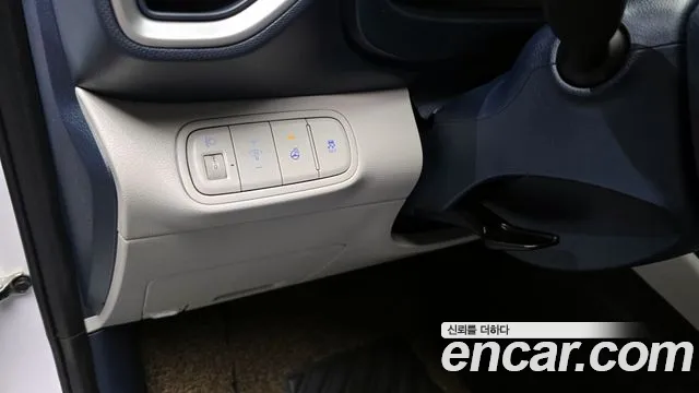 Hyundai Venue Venue 1.6 Premium — Фото автомобиля 16