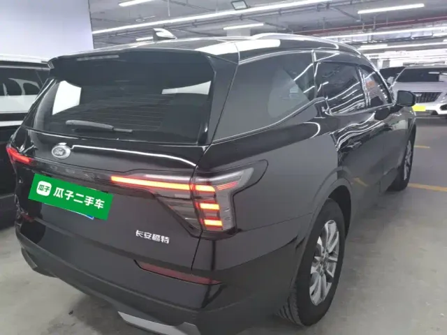 Ford Edge — Фото автомобиля 6