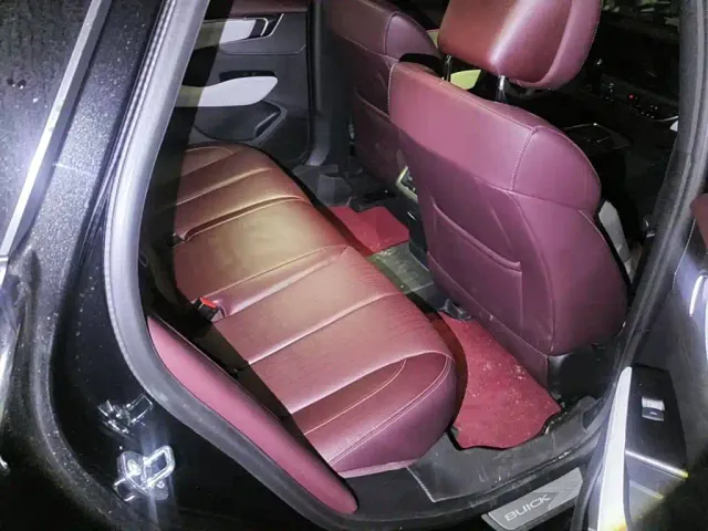 Buick LaCrosse — Фото автомобиля 11