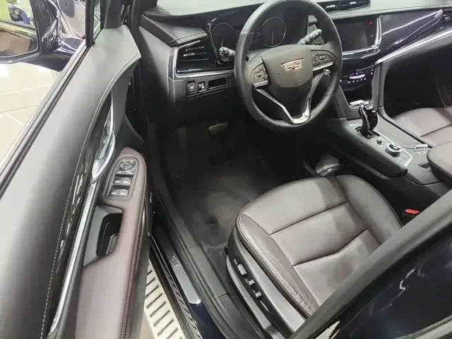 Cadillac XT6 — Фото автомобиля 15