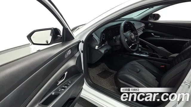 Hyundai AVANTE Avante (CN7) — Фото автомобиля 10