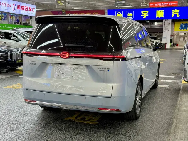 GAC Trumpchi E8 — Фото автомобиля 6