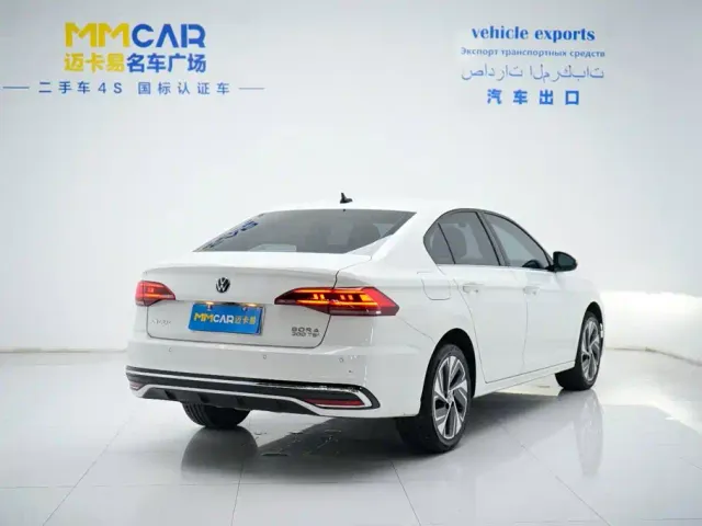 Volkswagen Bora — Фото автомобиля 4