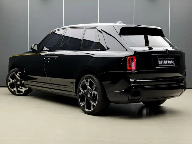 Rolls-Royce Cullinan — Фото автомобиля 7