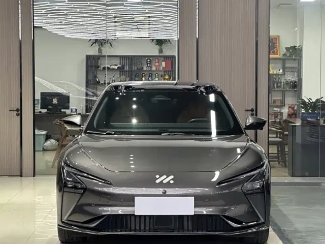 IM Motors L7 — Фото автомобиля 2
