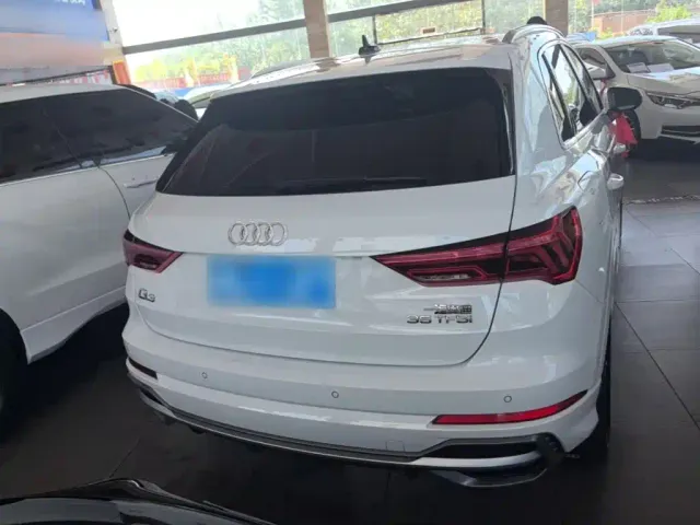 Audi Q3 — Фото автомобиля 5