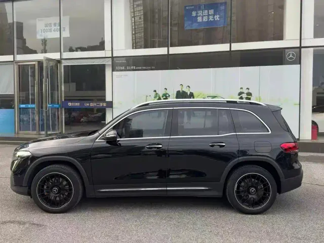 Mercedes-Benz EQB — Фото автомобиля 4