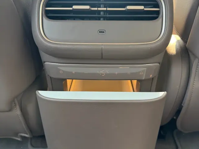 IM Motors LS6 — Фото автомобиля 13