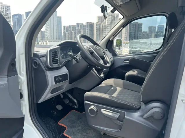 Maxus Xintu V80 — Фото автомобиля 8