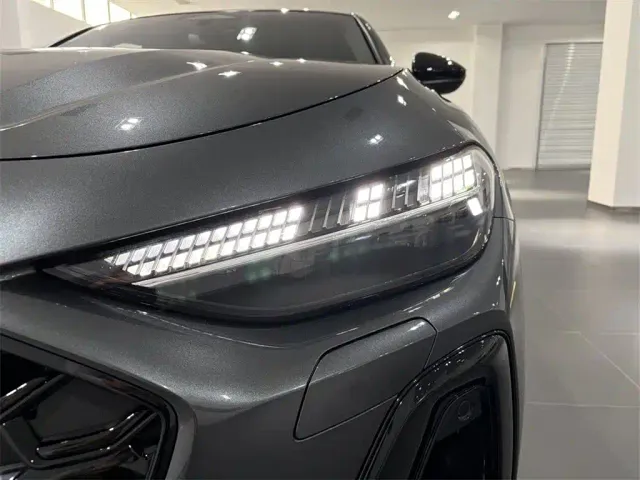 Audi A5L — Фото автомобиля 12