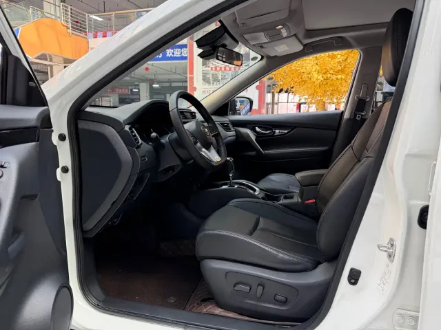 Nissan X-Trail — Фото автомобиля 9