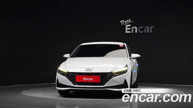 Hyundai Avante — Фото автомобиля 3