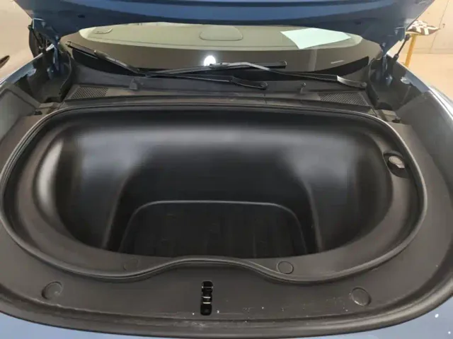IM Motors LS6 — Фото автомобиля 19