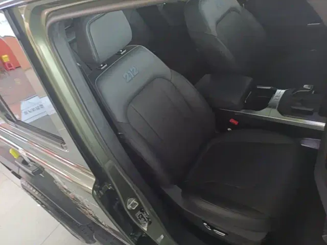 212 212 T01 2024 2.0T Mechanic — Фото автомобиля 24