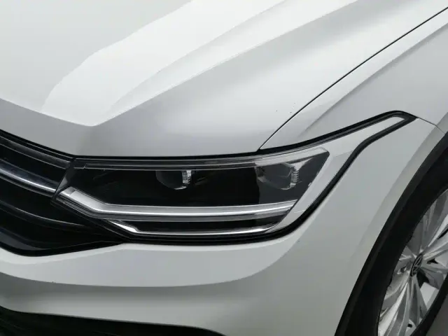 Volkswagen Tiguan L — Фото автомобиля 7