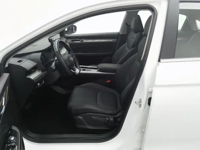 Geely Emgrand L — Фото автомобиля 10