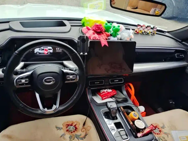 GAC Trumpchi GS8 — Фото автомобиля 12