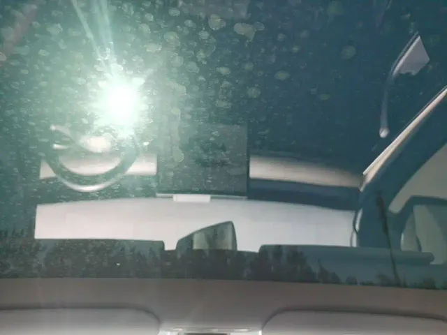 Tesla Model Y — Фото автомобиля 17