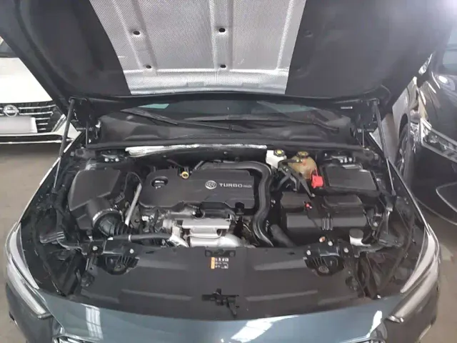 Buick Regal — Фото автомобиля 19