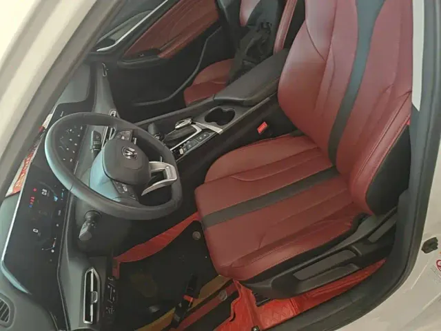 Changan Eado — Фото автомобиля 14