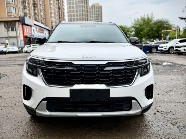 Kia Seltos — Фото автомобиля 2