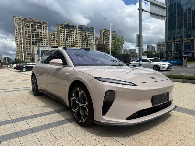 Nio ET5 — Фото автомобиля 3