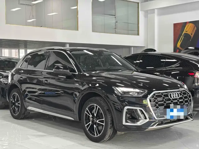 Audi Q5L — Фото автомобиля 3