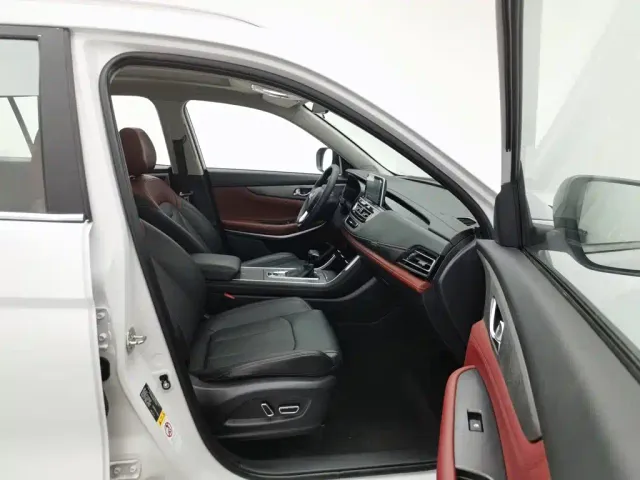 Changan CS75 — Фото автомобиля 23