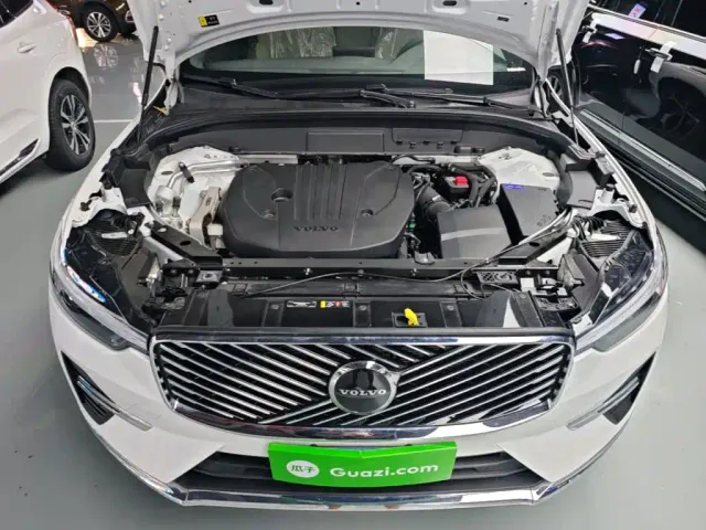 Volvo XC60 — Фото автомобиля 19