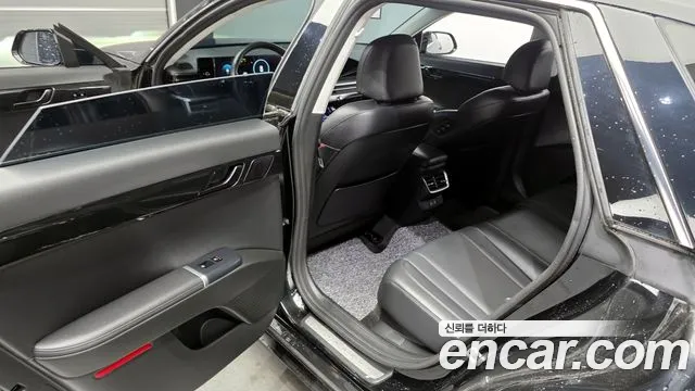 Hyundai Grandeur GN7 — Фото автомобиля 11