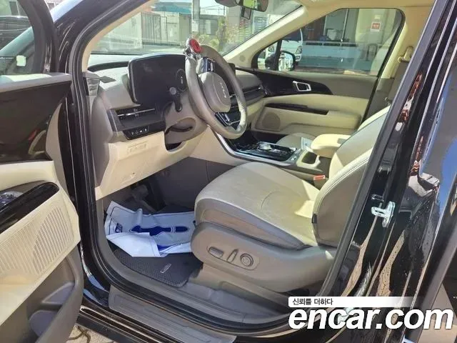 Kia Carnival Generation 4 — Фото автомобиля 7