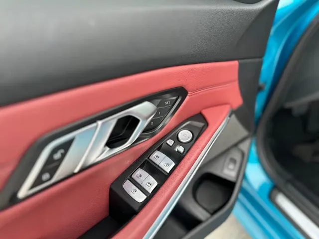 BMW 3 Series — Фото автомобиля 9