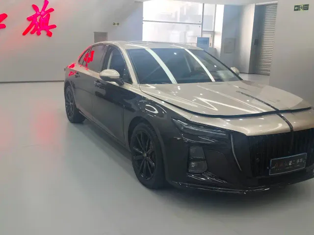 Hongqi H5 — Фото автомобиля 4