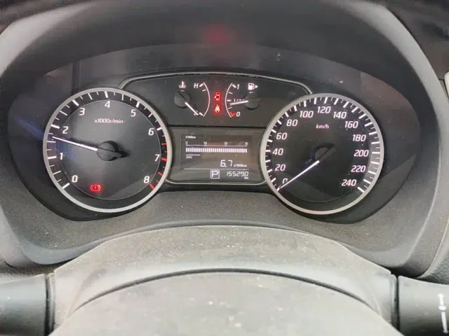 Nissan Sylphy — Фото автомобиля 4
