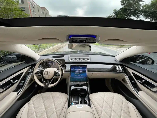 Mercedes-Benz Maybach S-Class — Фото автомобиля 17
