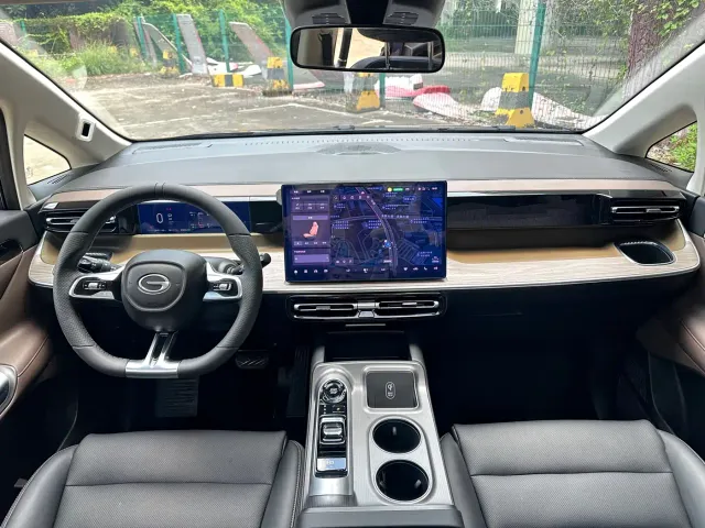GAC Trumpchi E8 — Фото автомобиля 5